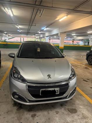 PEUGEOT 208 1.6 GRIFFE 16V FLEX 4P AUTOMÁTICO